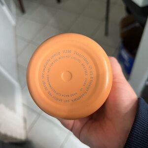 24 oz Owala Water Bottle in great condition! Only used for about 2 months.